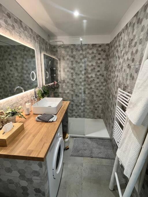 Studio Cosy Avec Terrasse Sur La Plage Ла-Сейн-сюр-Мер Экстерьер фото